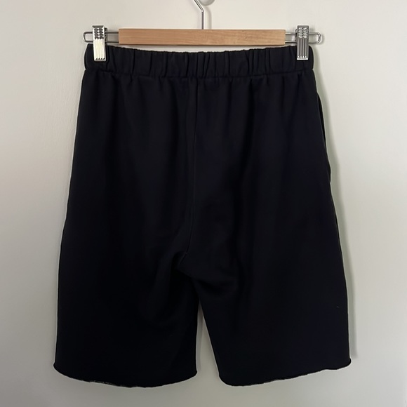 Brandy Melville sweatshorts - Picture 2 of 6